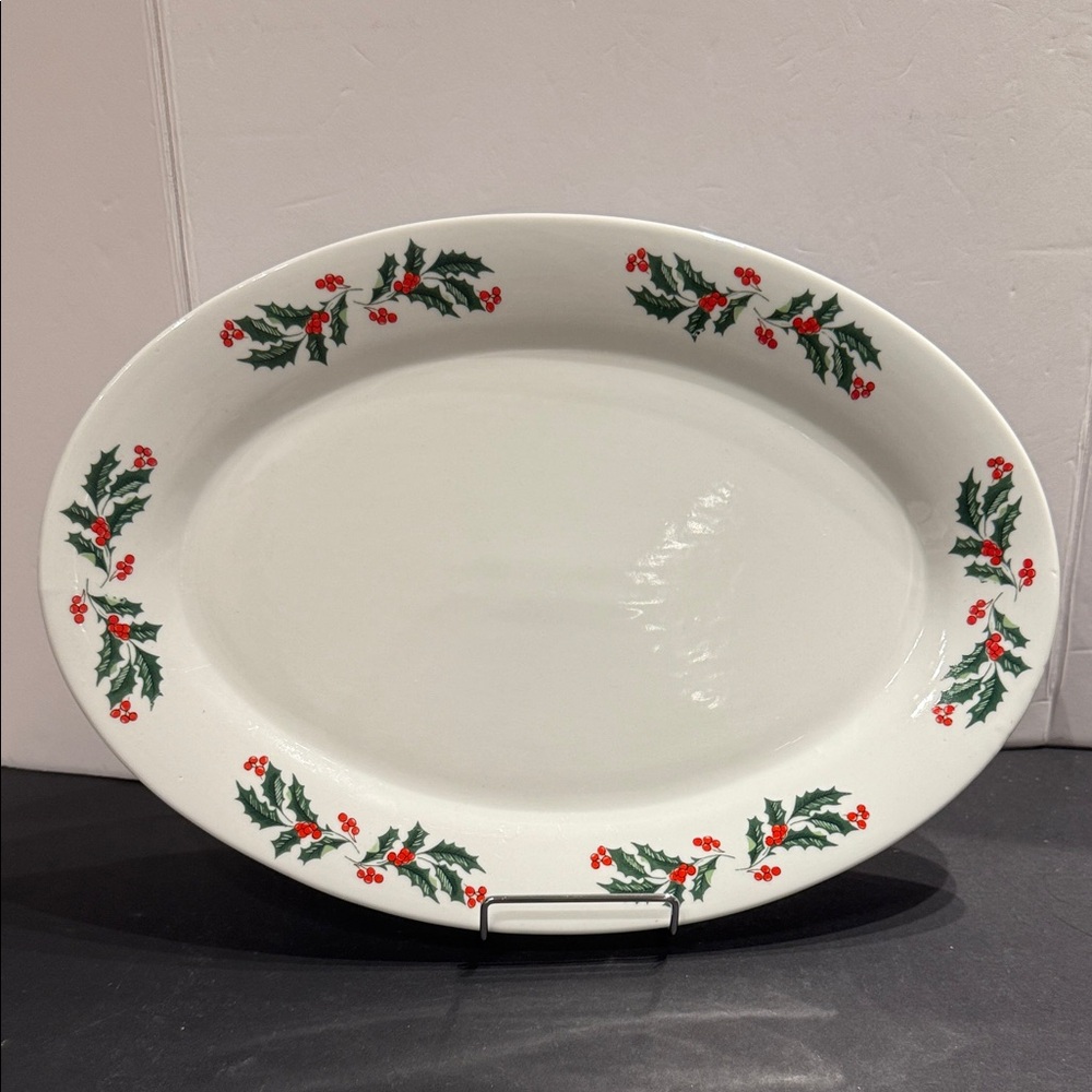 Christmas Holly Berries Oval Serving Platter